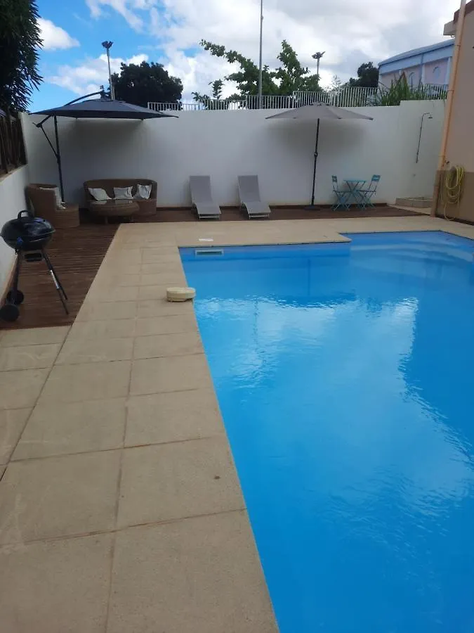 Studio Avec Piscine Privee, Idealement Situe Saint-Claude 0*,
