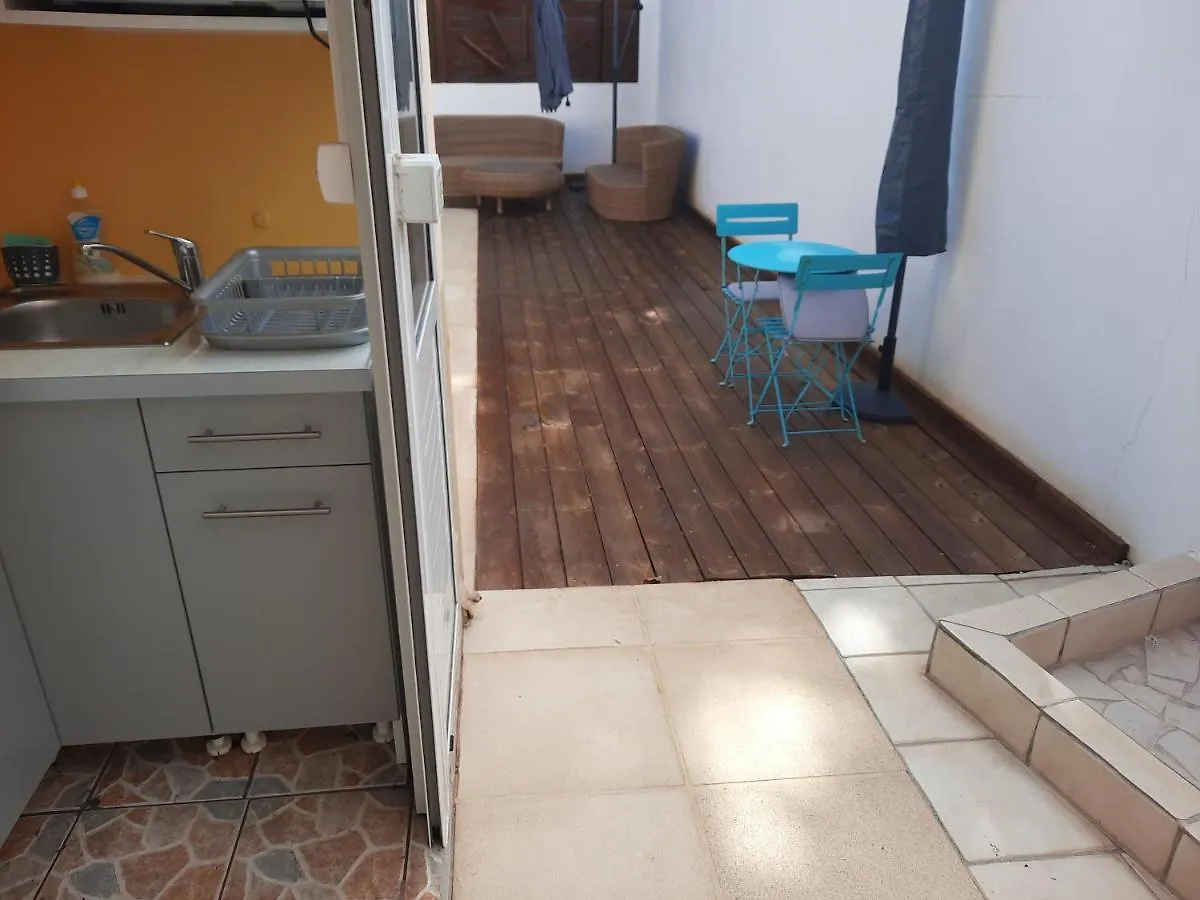 Studio Avec Piscine Privee, Idealement Situe Saint-Claude